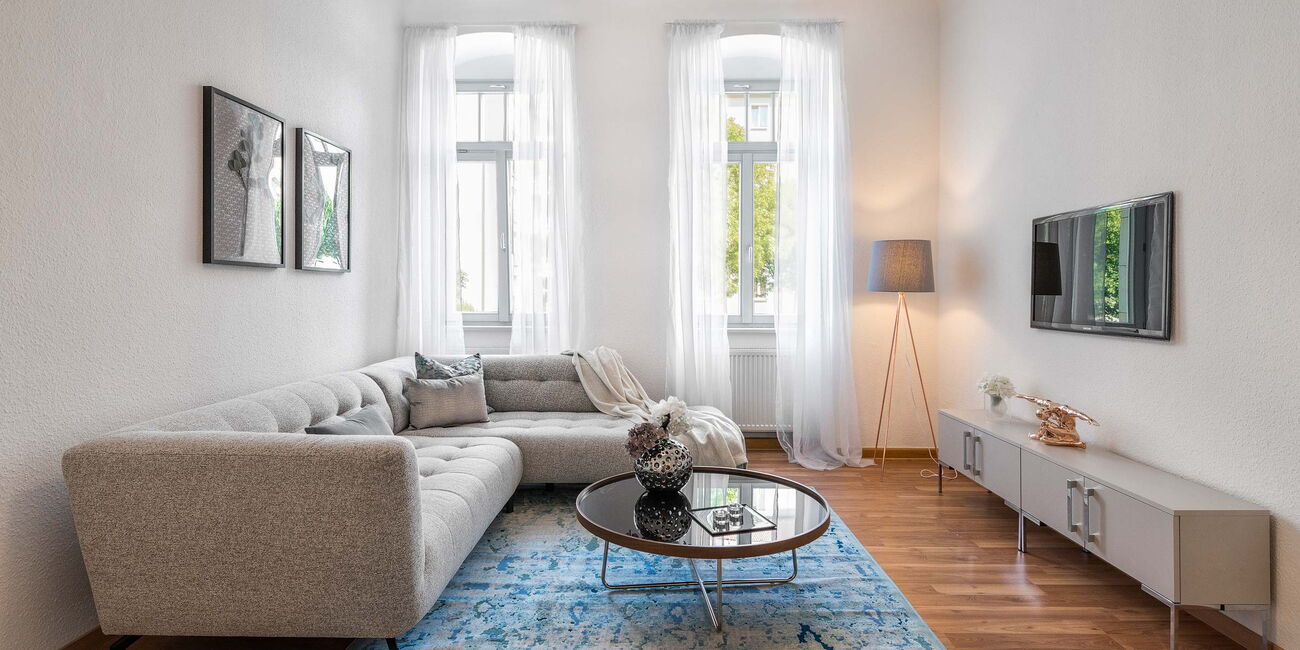 klare Gestaltung im Zusammenspiel mit warmen Licht sind gute Voraussetzungen für emotionale Immobilienfotografie