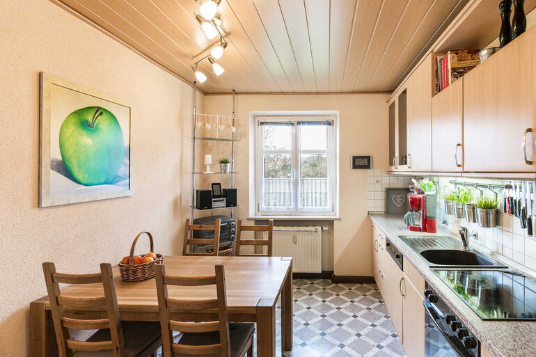 der visuelle Eindruck des Raumes hat sich durch wenige Handgriffe positiv geändert